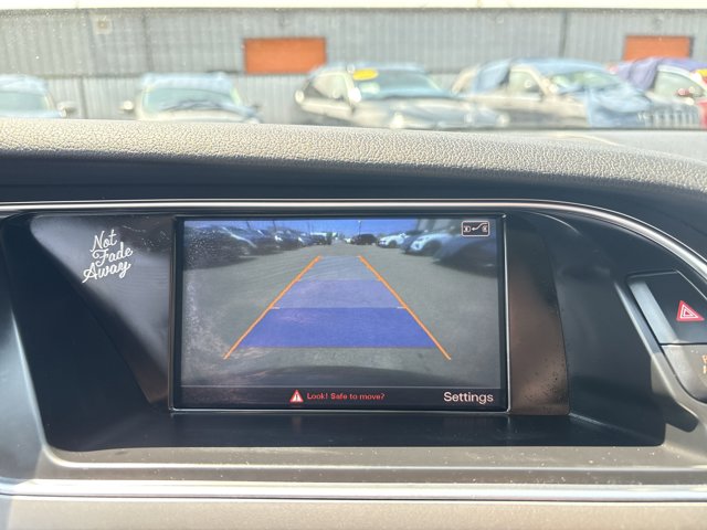 Vehicle image 18 of 30