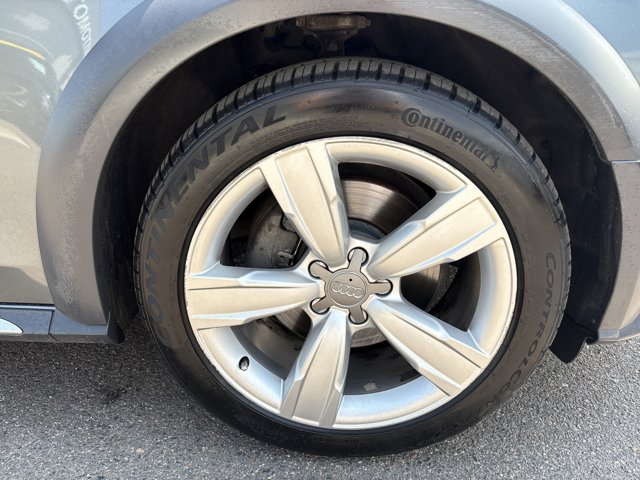 Vehicle image 9 of 30