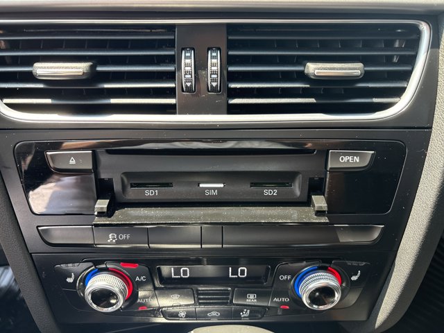 Vehicle image 27 of 30