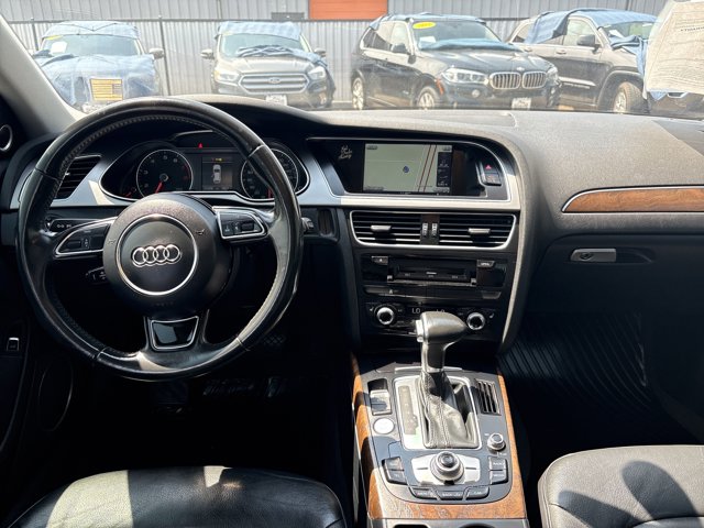 Vehicle image 14 of 30