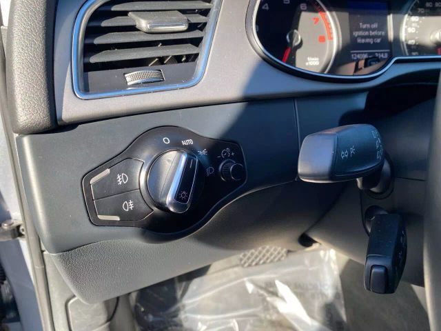Vehicle image 9 of 24