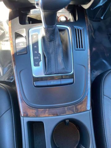 Vehicle image 20 of 24