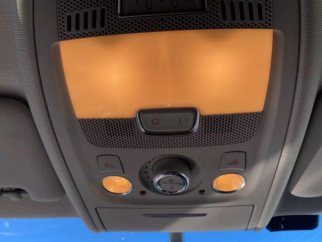Vehicle image 19 of 24