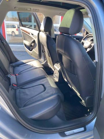 Vehicle image 22 of 24