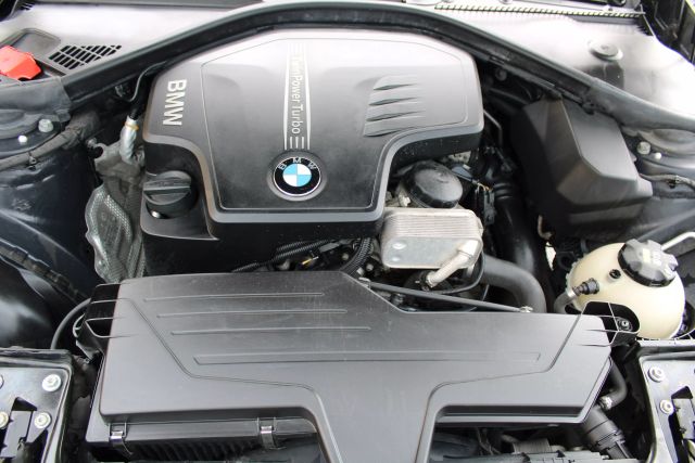 Vehicle image 27 of 29