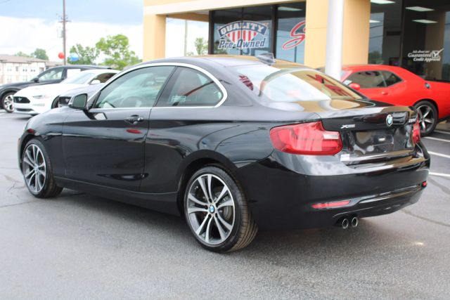 Vehicle image 6 of 29
