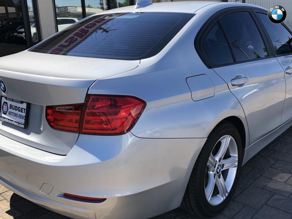 Vehicle image 4 of 27
