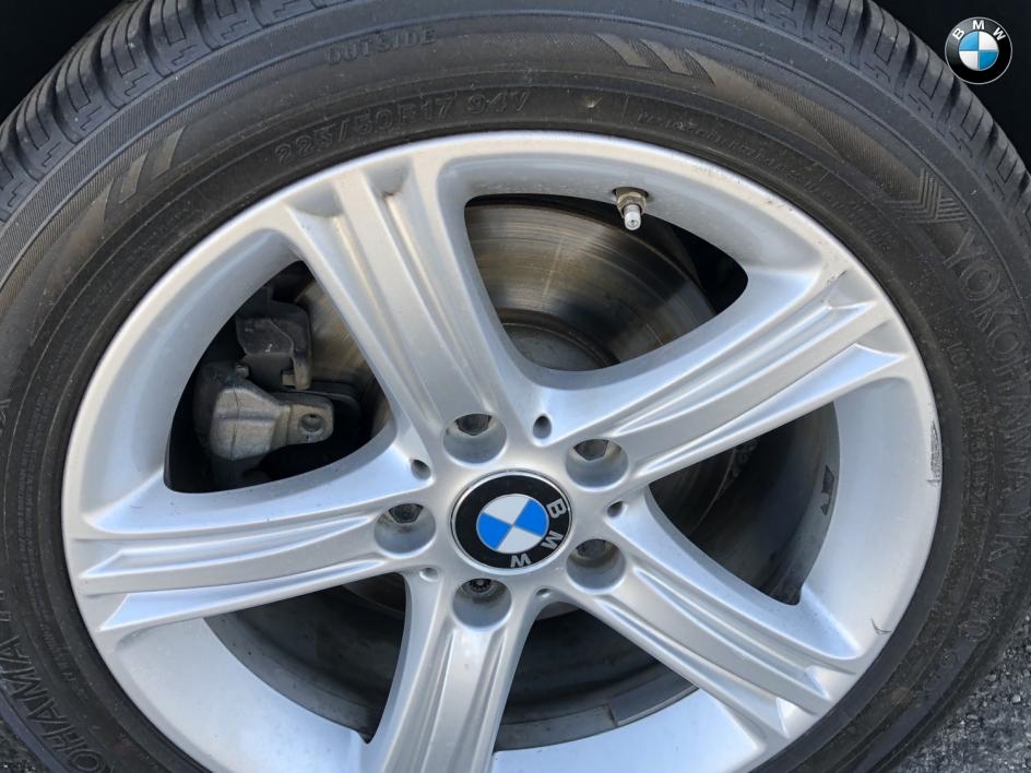 Vehicle image 26 of 27