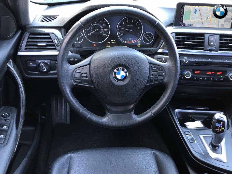 Vehicle image 8 of 27