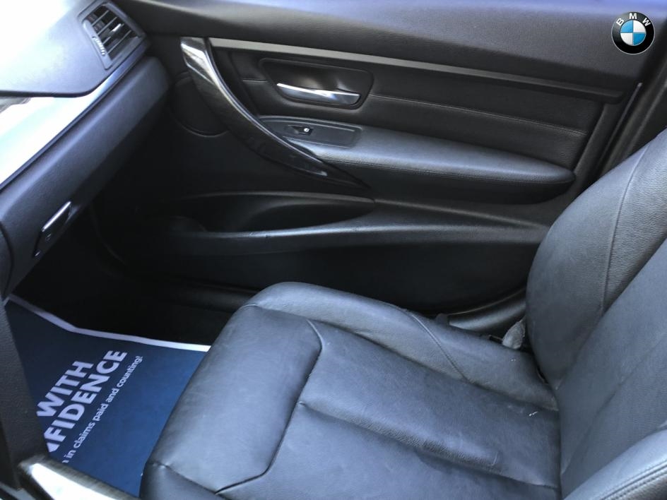 Vehicle image 20 of 27