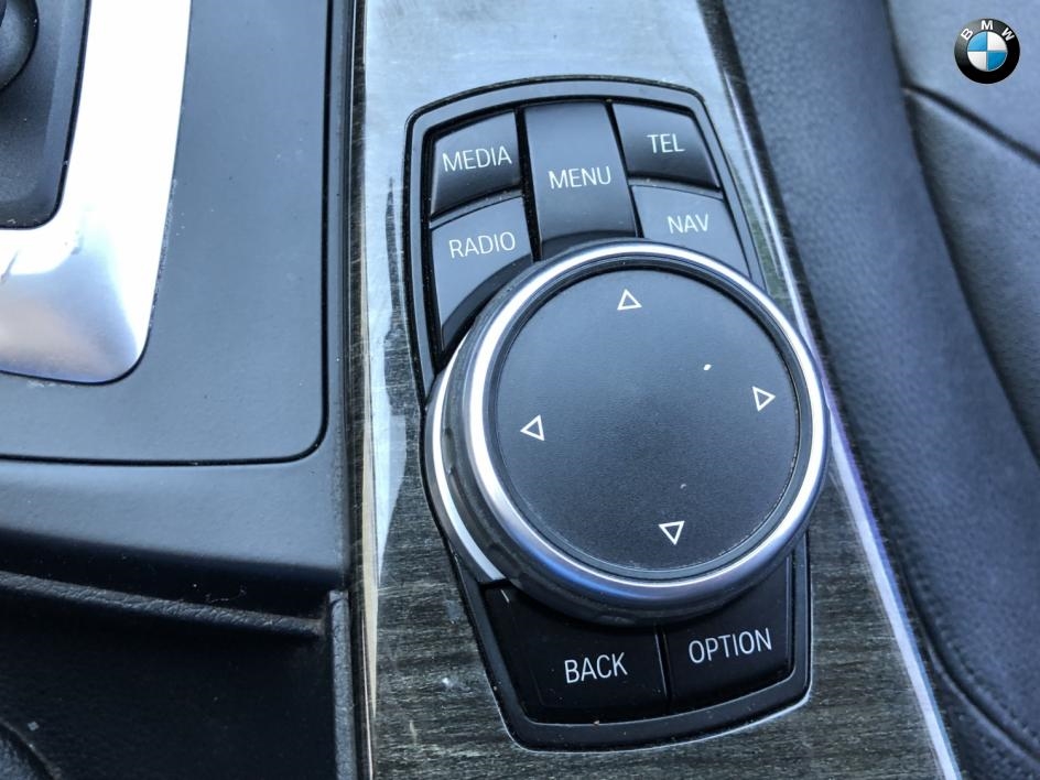 Vehicle image 19 of 27