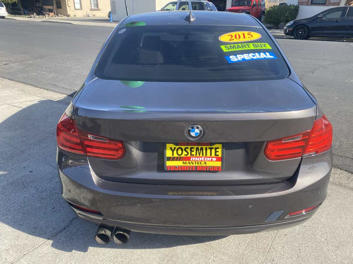Vehicle image 8 of 14