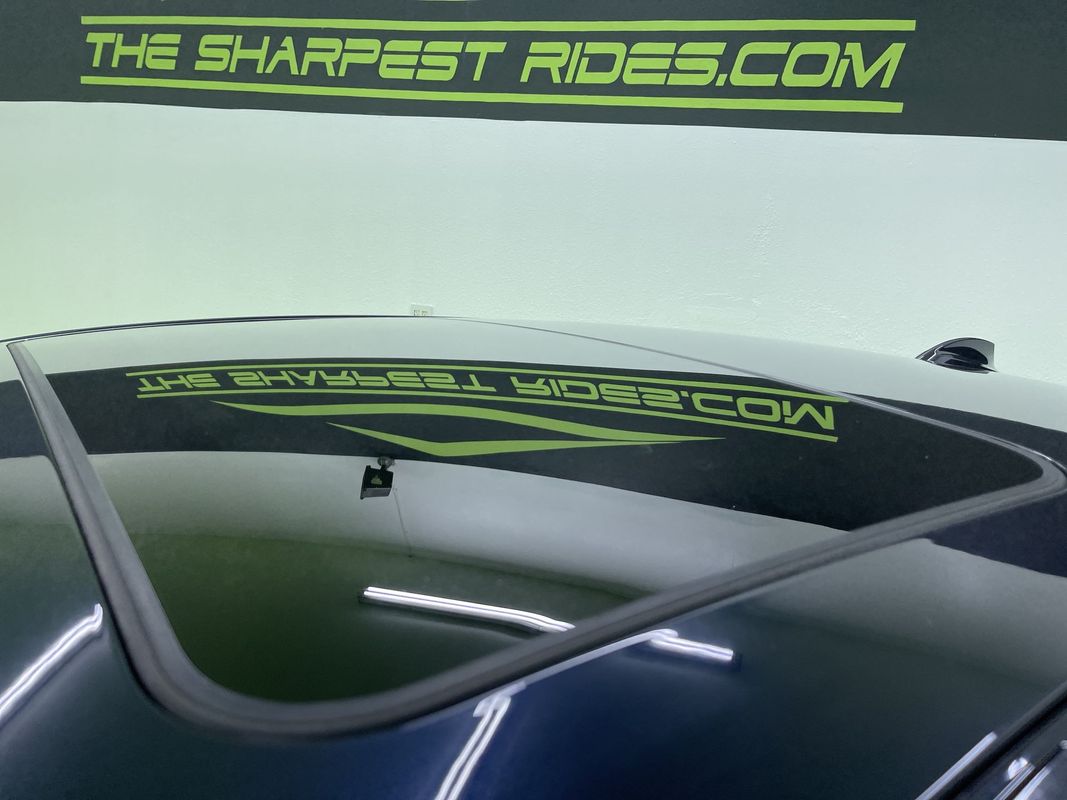 Vehicle image 25 of 29