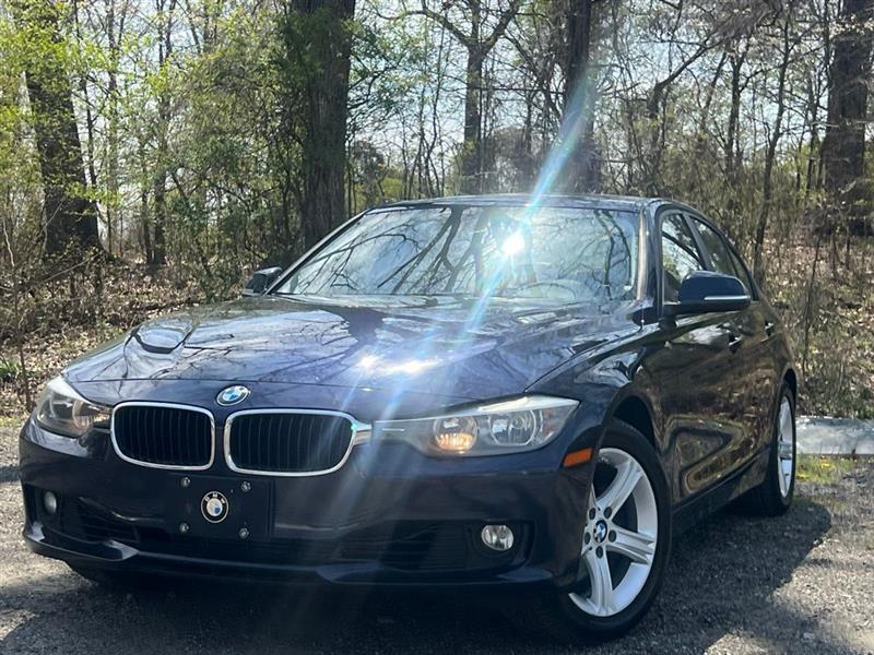 2015 BMW 3 Series 328i xDrive Image 1 of 28