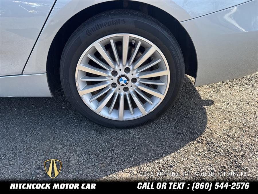 Vehicle image 25 of 51