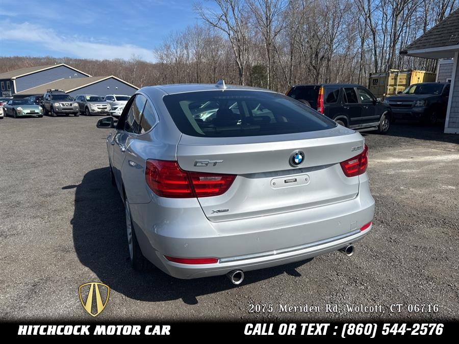 Vehicle image 21 of 51