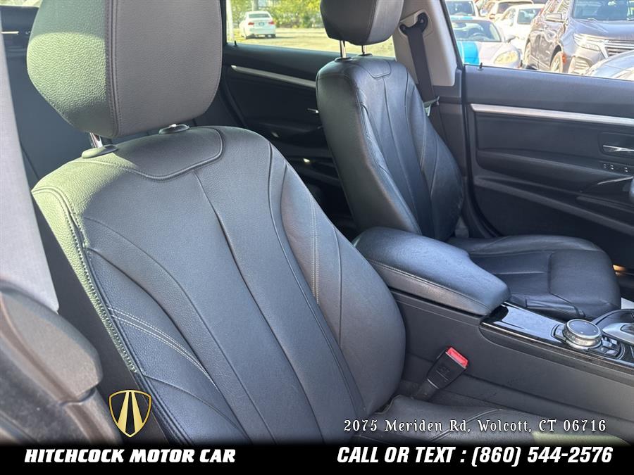 Vehicle image 41 of 51