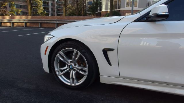 Vehicle image 10 of 54