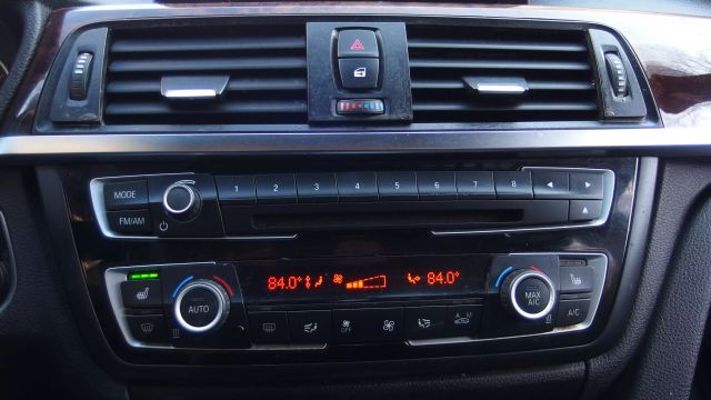 Vehicle image 46 of 54