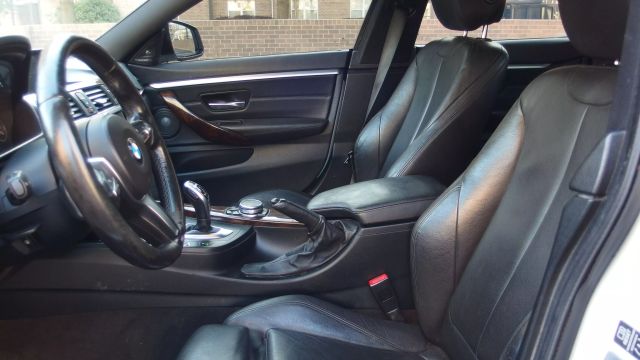 Vehicle image 17 of 54