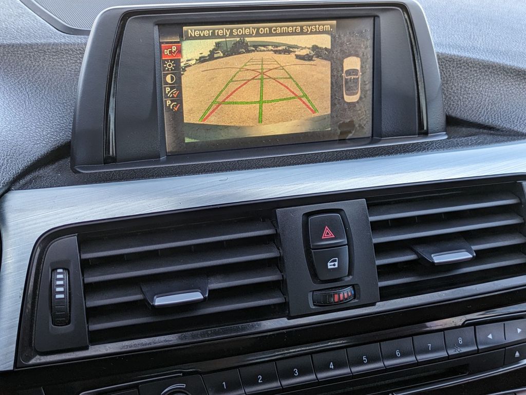 Vehicle image 22 of 31