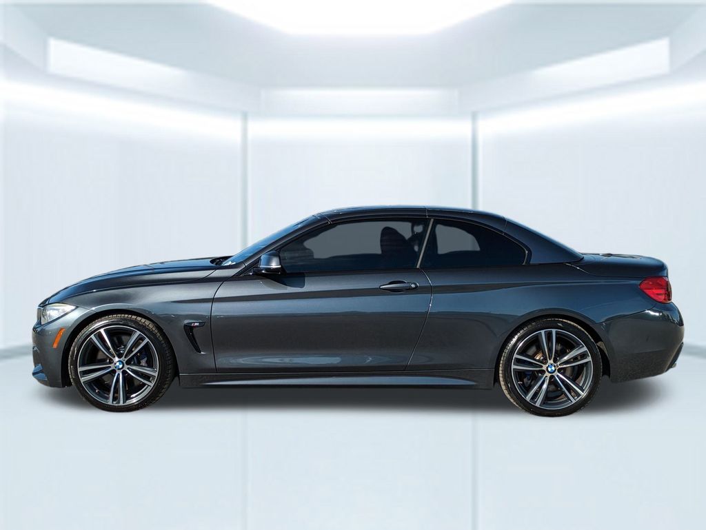 Vehicle image 2 of 31
