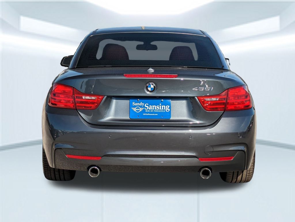 Vehicle image 4 of 31