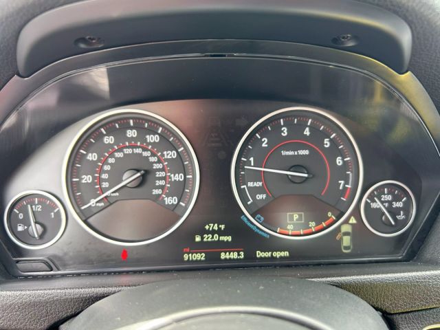 Vehicle image 14 of 26