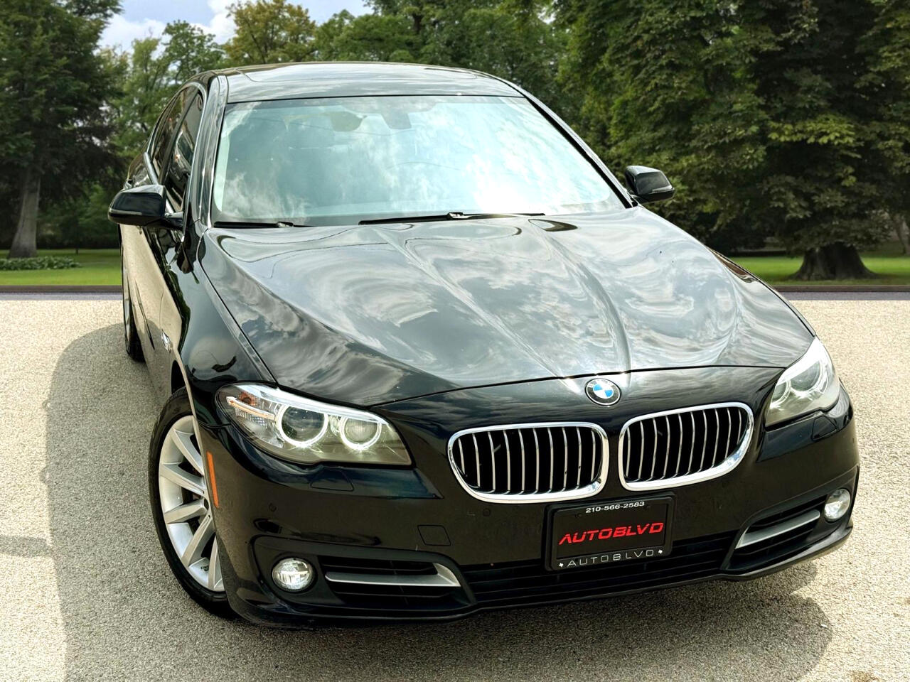 Vehicle image 4 of 22