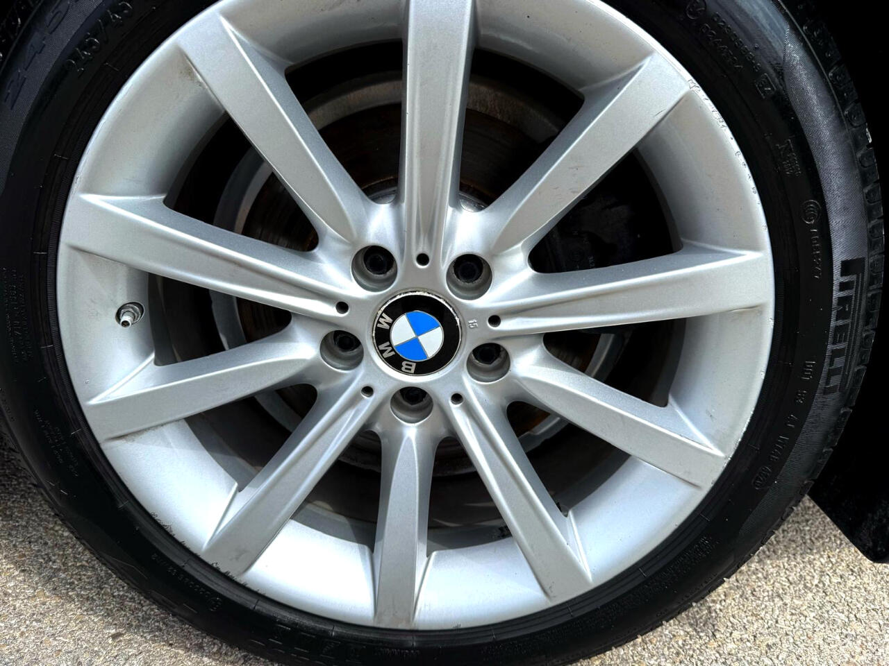 Vehicle image 11 of 22