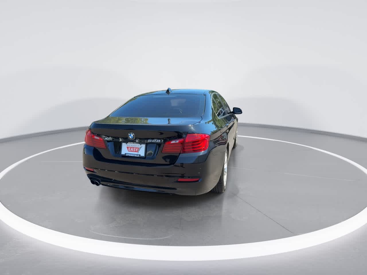 Vehicle image 7 of 32