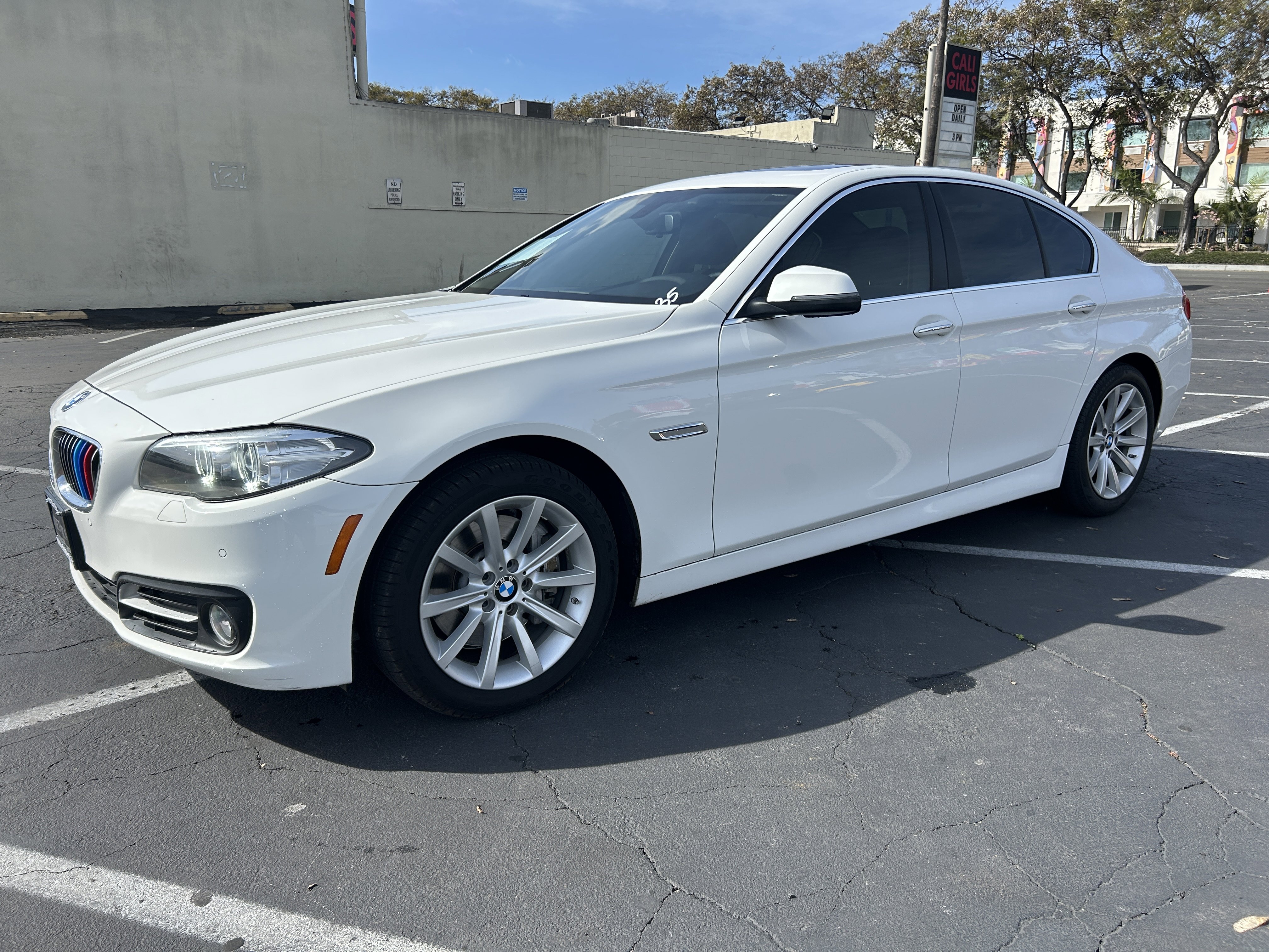 2015 BMW 5 Series 535d Image 1 of 41