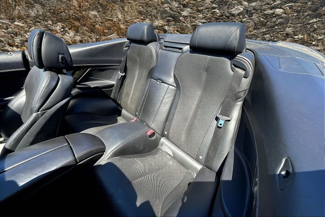 Vehicle image 24 of 30