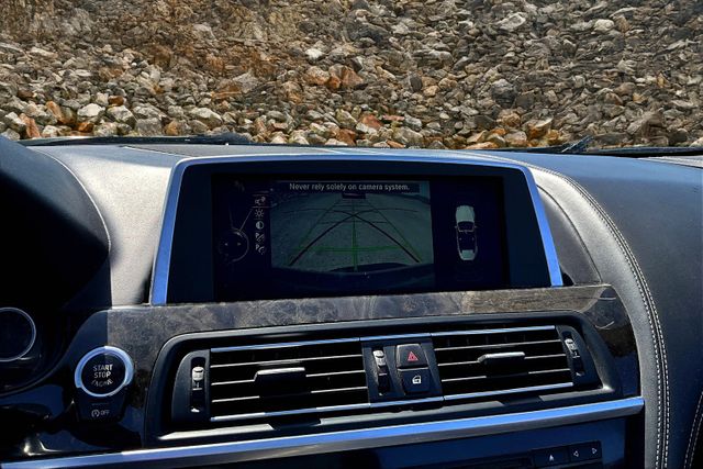 Vehicle image 20 of 30