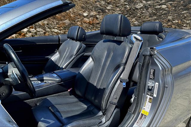 Vehicle image 23 of 30