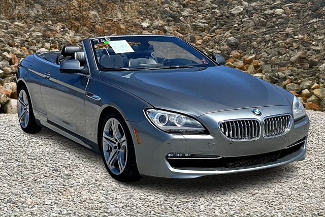 Vehicle image 3 of 30