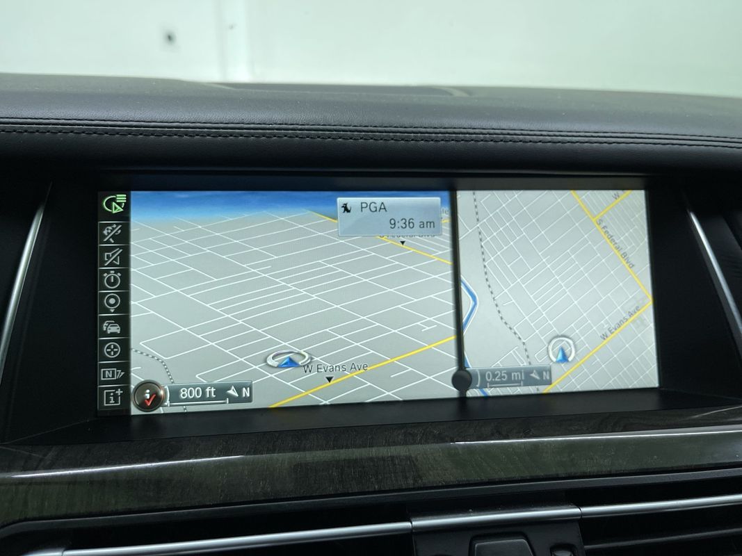Vehicle image 20 of 29