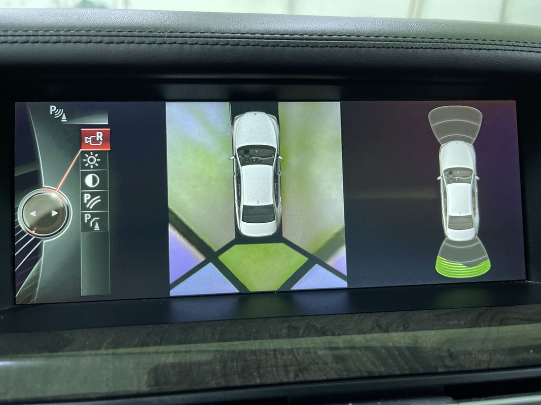 Vehicle image 24 of 29