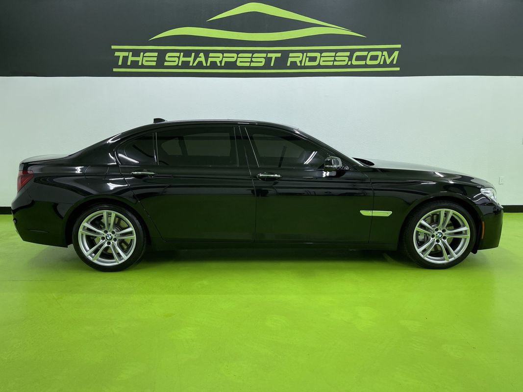 Vehicle image 4 of 29