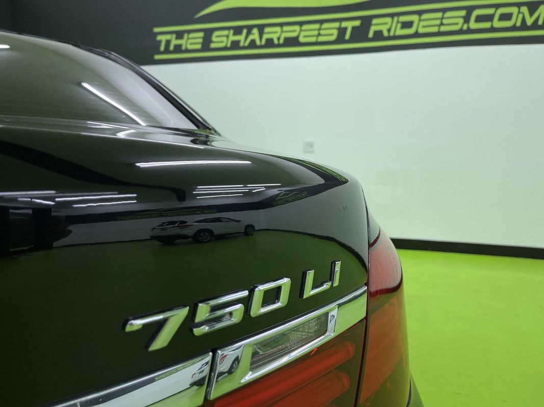 Vehicle image 28 of 29