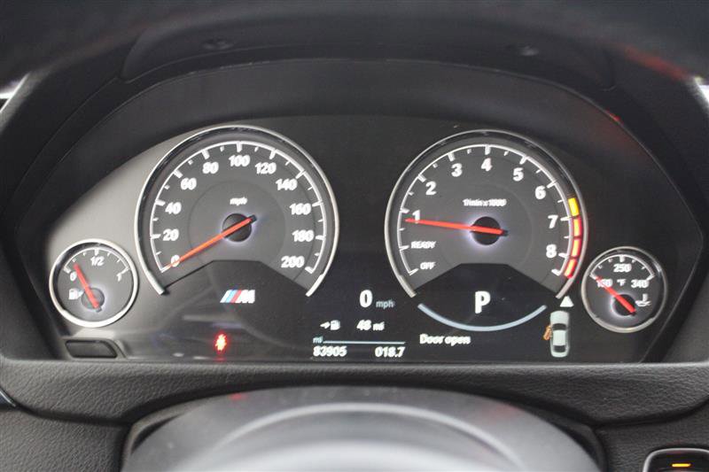 Vehicle image 45 of 48