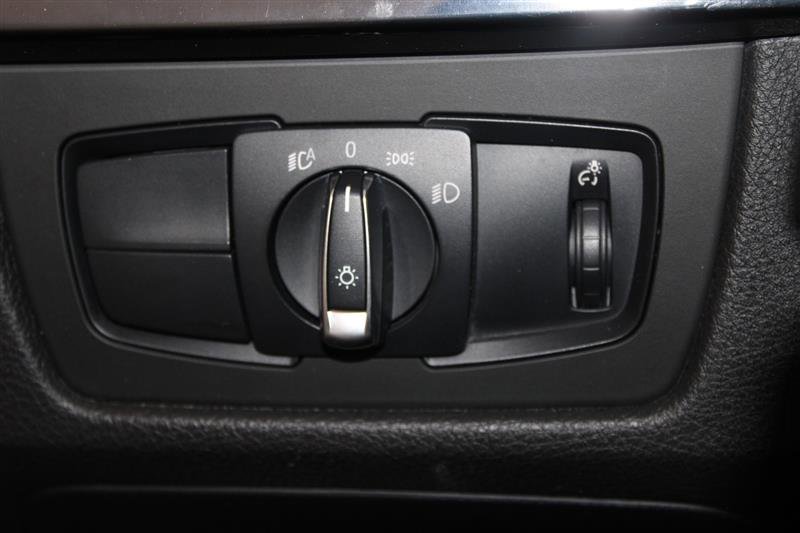 Vehicle image 35 of 48