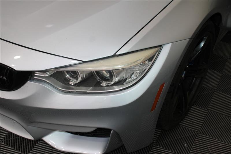 Vehicle image 17 of 48