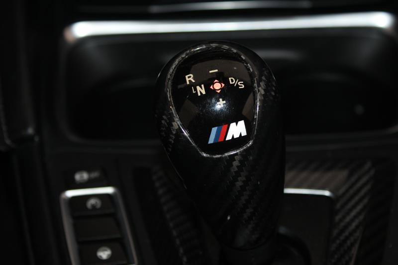 Vehicle image 41 of 48