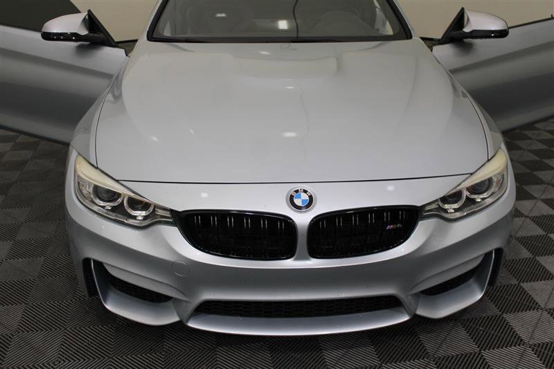 Vehicle image 16 of 48