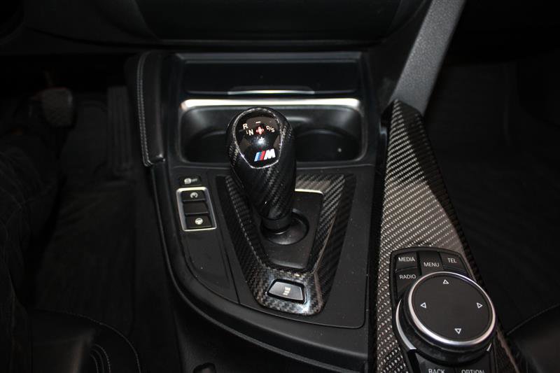 Vehicle image 40 of 48