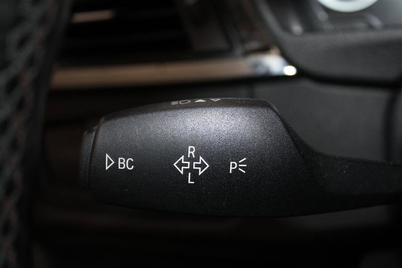 Vehicle image 46 of 48