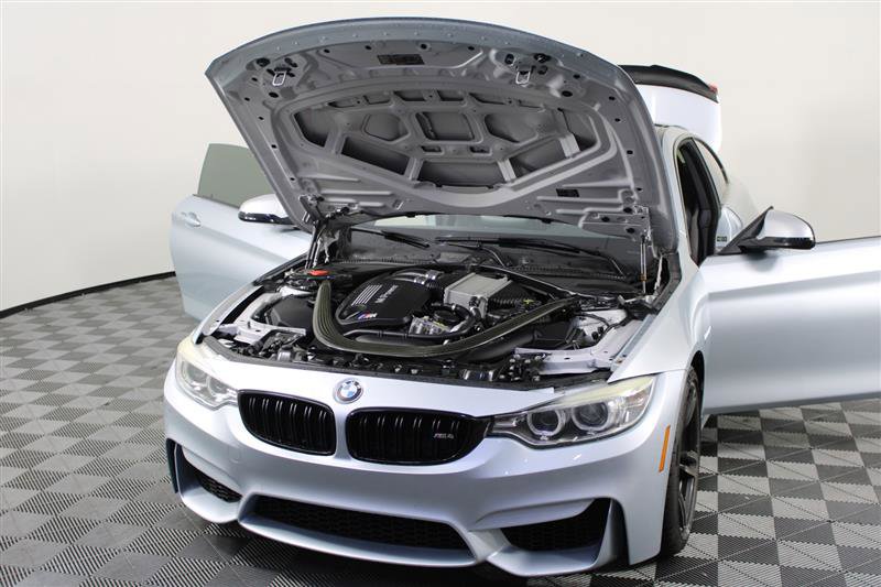 Vehicle image 10 of 48