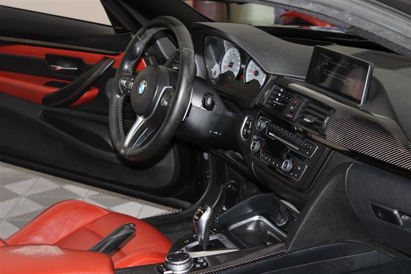 Vehicle image 29 of 45