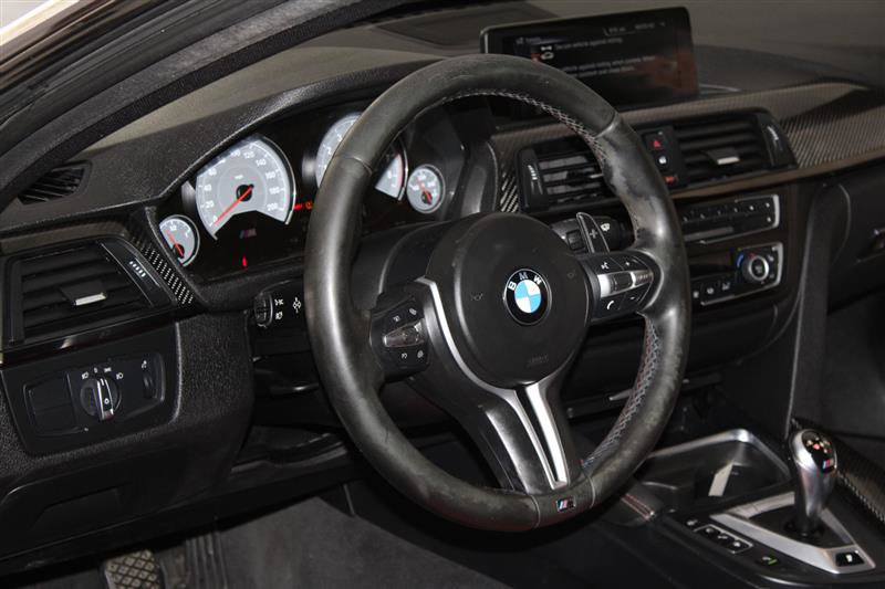 Vehicle image 22 of 45
